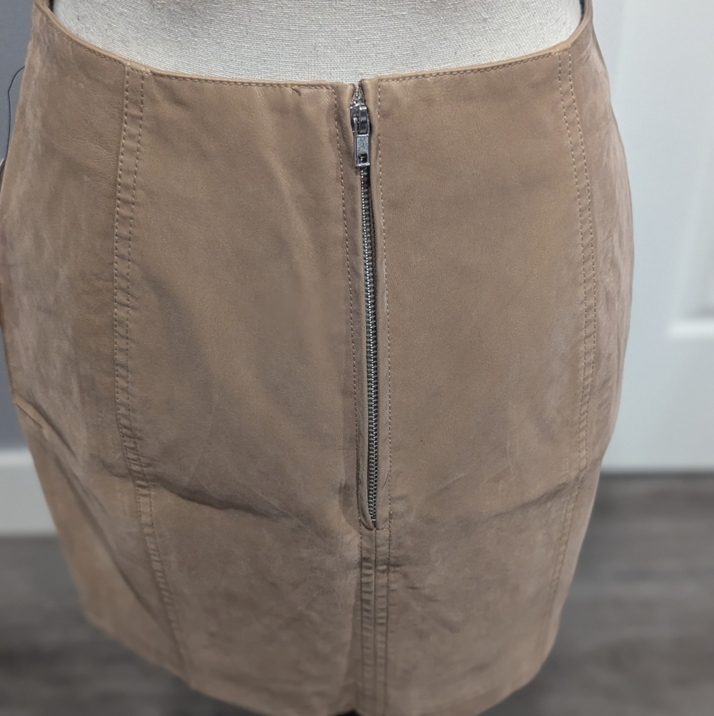 Free People Brown (Crumb Cake) Faux Suede Mini Skirt Sz 4 - Picture 6 of 11